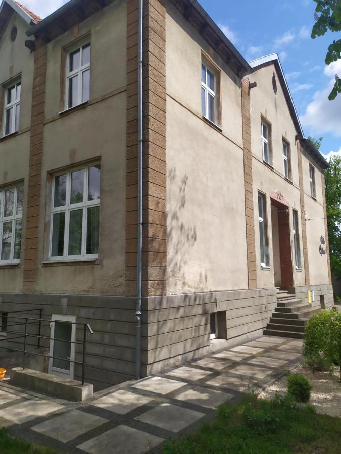Feniks Pokoje Goscinne Малборк Екстериор снимка